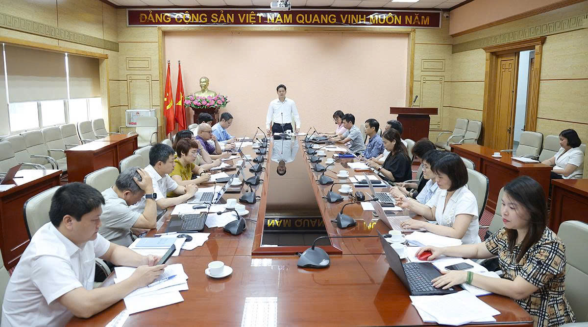 toan-canh-1781708049334432260029 Thứ trưởng Thường trực Vũ Mạnh Hà: Chính sách về y dược cổ truyền phải vừa quản lý chặt chẽ, vừa tạo động lực phát triển- Ảnh 8.