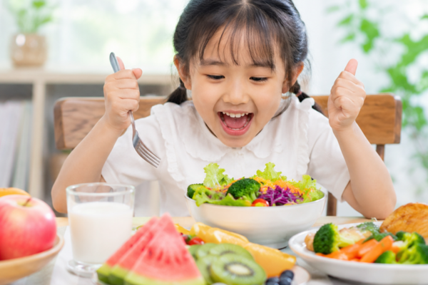Ăn trái cây tráng miệng thế nào để tốt cho sức khỏe lứa tuổi học sinh?